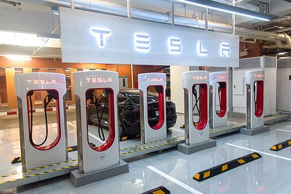 Tesla открыла свои зарядные станции для всех желающих
