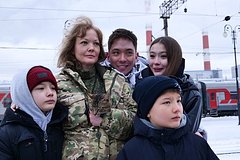 Ирина Касымжанова с детьми