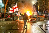 «Протесты будут идти нон-стоп» Столкновения из-за закона об иноагентах в Грузии: что говорят о них очевидцы и участники