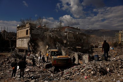 Число погибших при землетрясениях в Турции достигло 48 тысяч