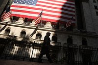 Американский фондовый рынок обвалился после краха двух банков. Станет ли это началом мирового кризиса?