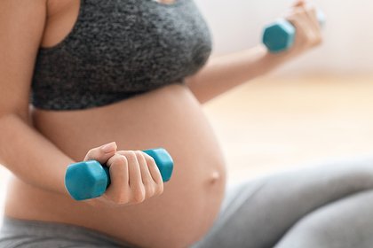 Фитнес-тренер перечислила последствия занятий спортом для беременных