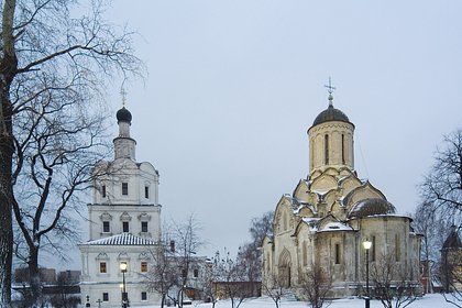 Воры вынесли мешки с церковной утварью из Спасо-Андроникова монастыря в Москве