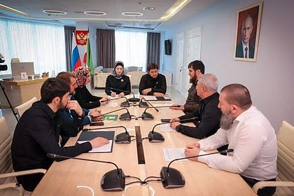 20-летняя дочь Кадырова назначена куратором в сфере здравоохранения Чечни