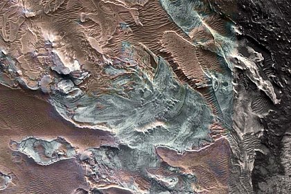 Около экватора Марса нашли остатки реликтового ледника