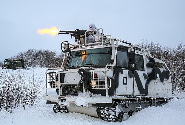 Боевой арктический вездеход «Алеут» в Печенгском районе Мурманской области