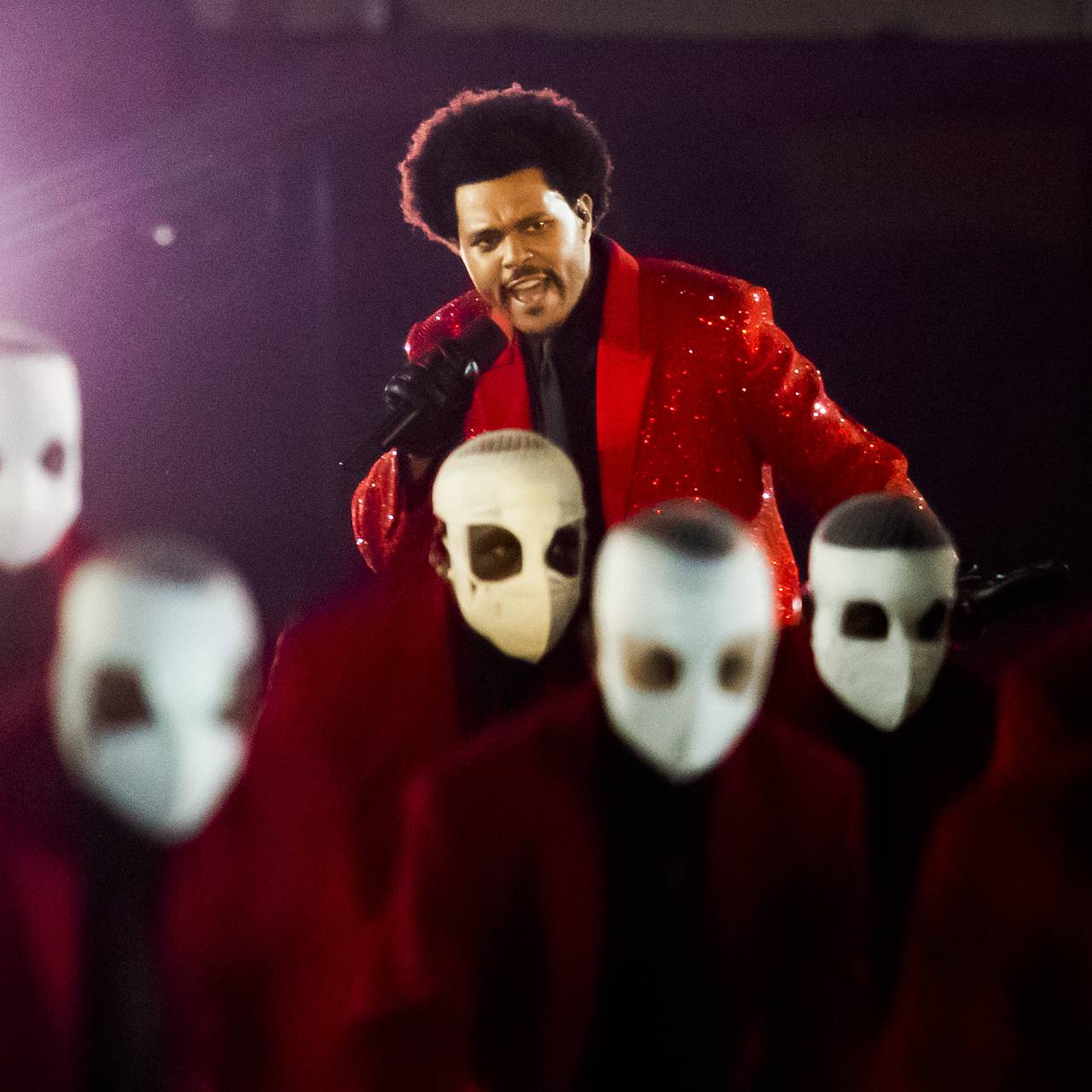 The Weeknd пришел к соглашению с обвинившими его в плагиате музыкантами:  Музыка: Культура: Lenta.ru