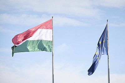 Венгрия опровергла наложение вето на публикацию заявления ЕС по «аресту» Путина
