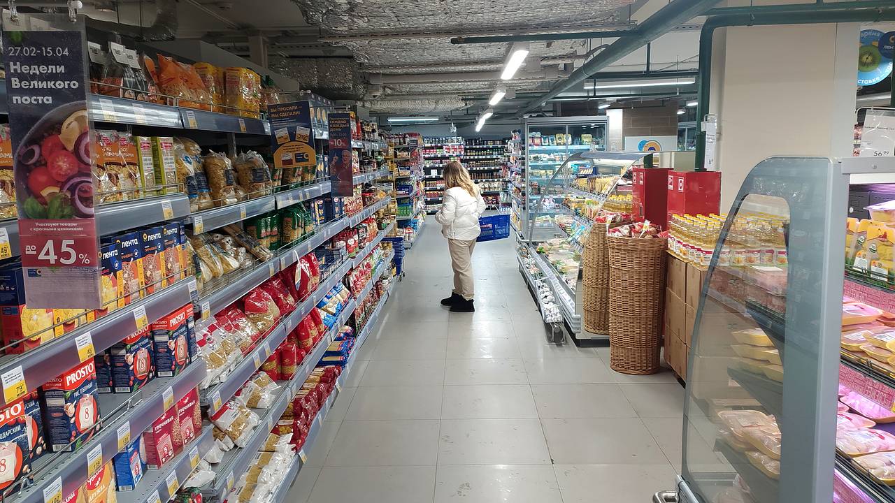 В Госдуме оценили идею о введении продуктовых карточек: Политика: Россия:  Lenta.ru