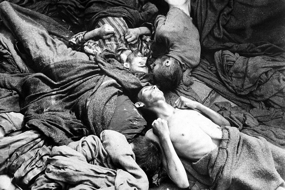 30 апреля 1945 года. Тела заключенных, замученных в концлагере Дахау