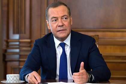 Медведев высказался о возможном столкновении сильнейших армий мира