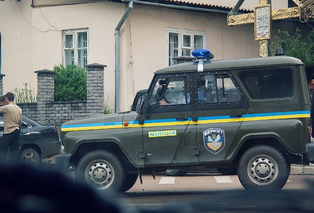 Автомобиль подразделения милиции специального назначения «Беркут»
