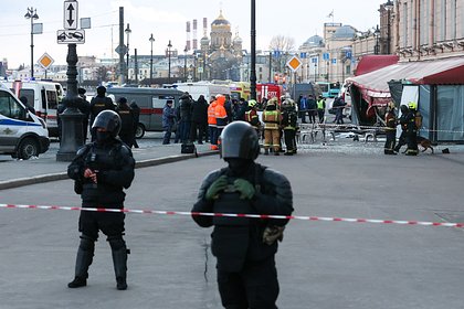 Путину доложили о взрыве в кафе в Петербурге