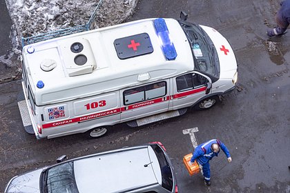 Россиянин упал с 19-го этажа, поднялся и спел врачам песню
