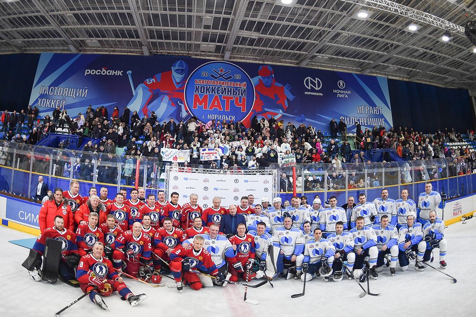 Шестой благотворительный хоккейный матч в Норильске