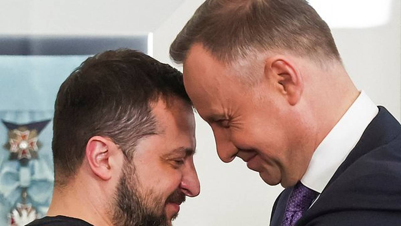 https://icdn.lenta.ru/images/2023/04/05/23/20230405231636602/wide_16_9_bcf6e05156f74846c0766dadd9f209e7.jpg