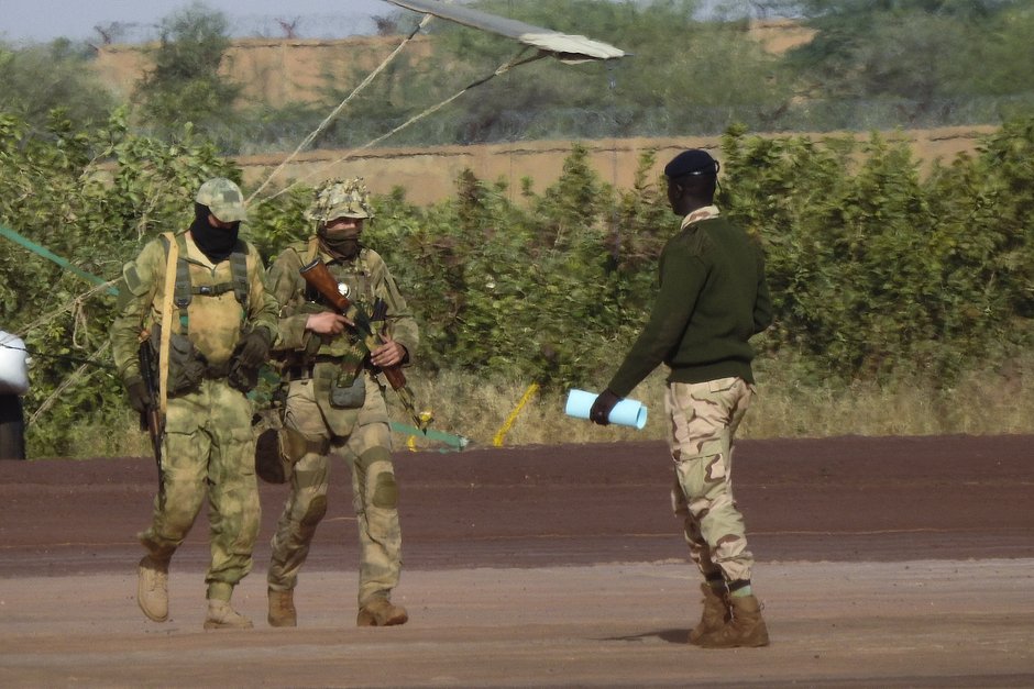 Сотрудники российской частной военной компании на севере Мали, недатированная фотография