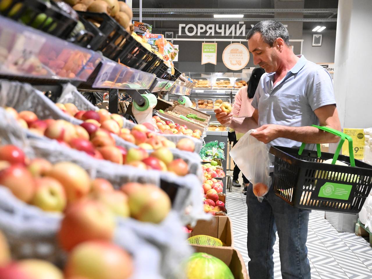 Продукты на полку. Как обеспечить баланс интересов торговли и поставщиков:  Деловой климат: Экономика: Lenta.ru