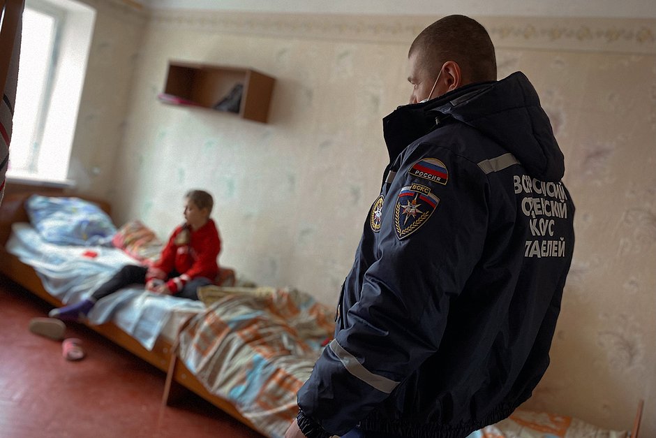 За время спецоперации добровольцы оказали помощь сотням детей ДНР и ЛНР