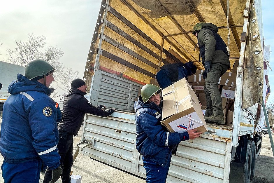 С начала спецоперации спасатели-добровольцы уже доставили в зону СВО тонны грузов