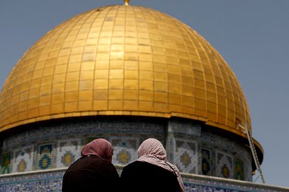 Сотни палестинцев забаррикадировались на Храмовой горе в Иерусалиме