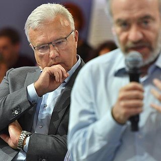  Александр Усс (слева)