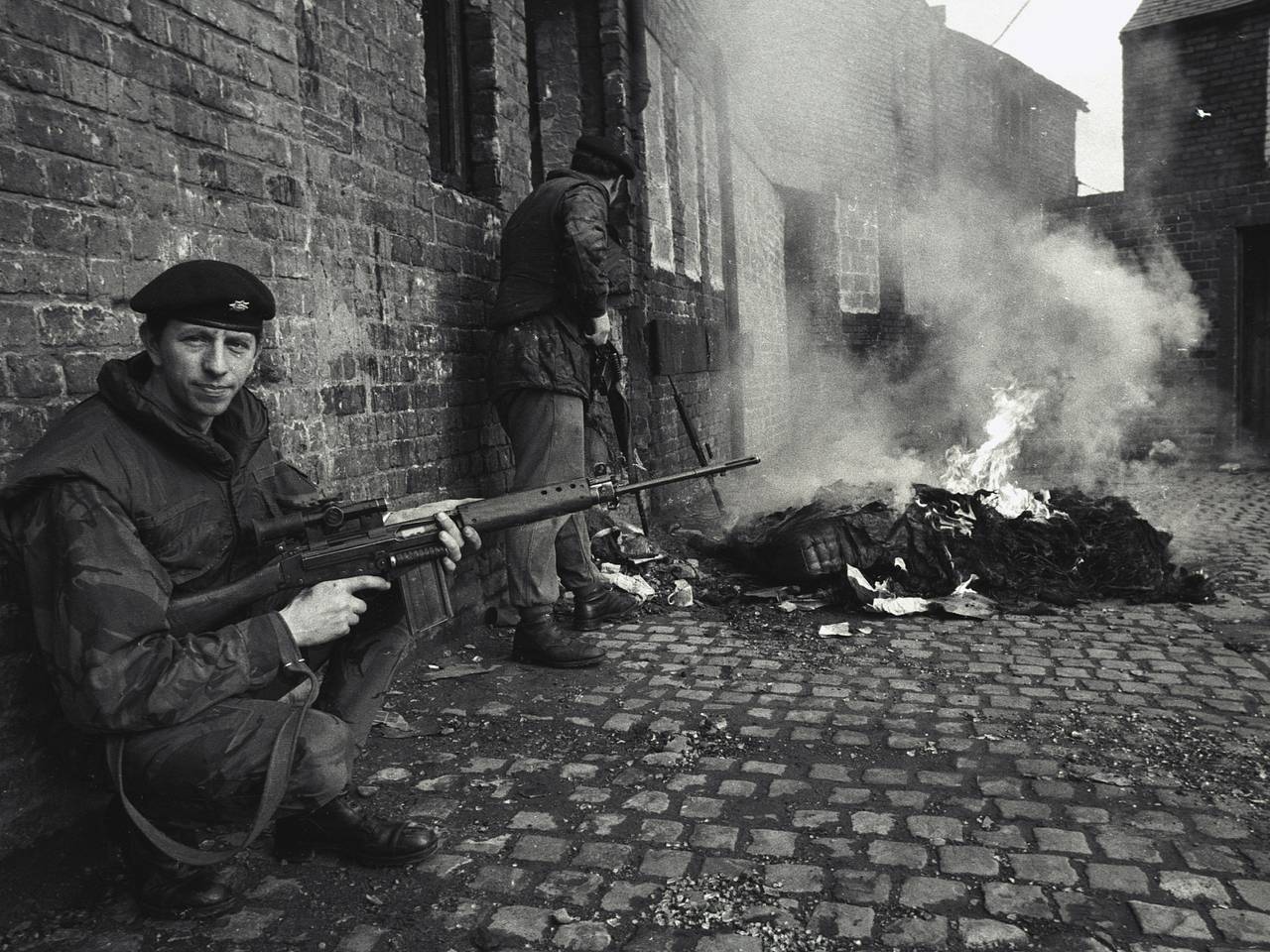 25 лет назад завершился полный терактов конфликт в Северной Ирландии.  Почему местные ирландцы вновь не довольны жизнью?: Политика: Мир: Lenta.ru