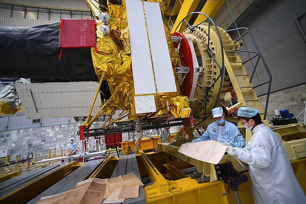 Сотрудники лаборатории НПО имени С.А. Лавочкина. Фото: Сергей Мамонтов / РИА Новости