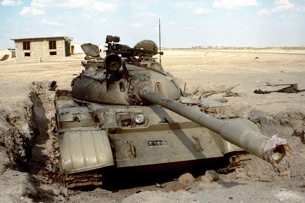 Подбитый в ходе операции «Буря в пустыне» иракский Т-55. Фото: J. Otero / U. S. Army