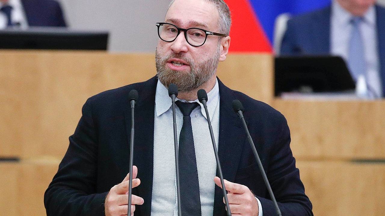 https://icdn.lenta.ru/images/2023/04/14/16/20230414164416660/wide_16_9_0a82b5bda7273063b068b96e098d7b26.jpg