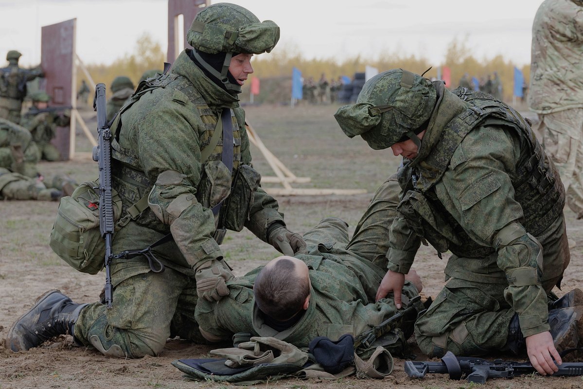 Военнослужащие, призванные в рамках частичной мобилизации, во время боевой подготовки на полигоне Сельцы