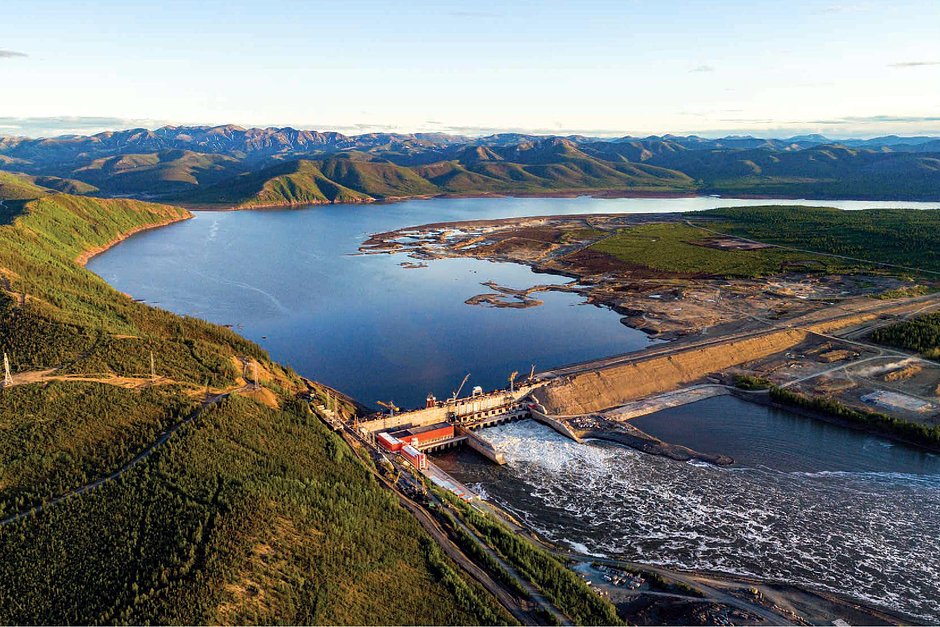 Усть-Среднеканская ГЭС на реке Колыме в Магаданской области