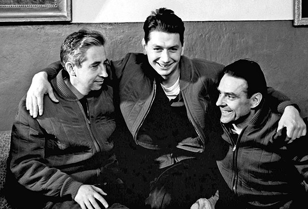Экипаж корабля "Восход-1" (слева направо): Константин Феоктистов, Борис Егоров и Владимир Комаров, 13 октября 1964 года. Фото: В. Давыдов / ТАСС