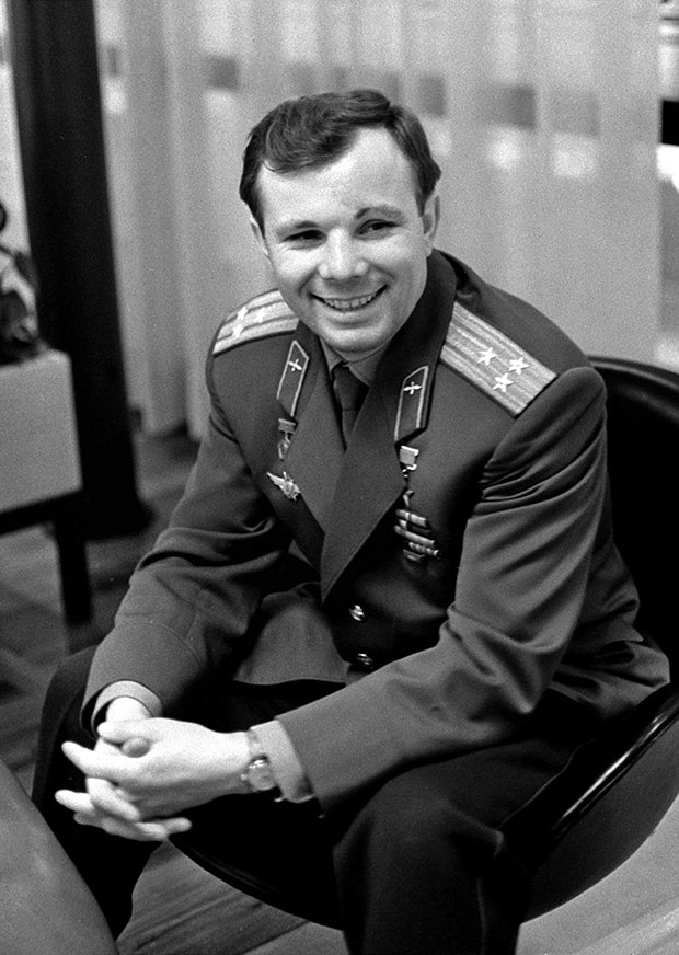 Первый космонавт планеты Юрий Гагарин, март 1964 года 