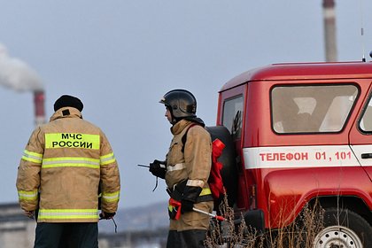 Пожар вспыхнул на российском предприятии и охватил 12 тысяч квадратных метров