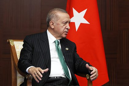 Эрдоган отменил интервью четырем турецким телеканалам