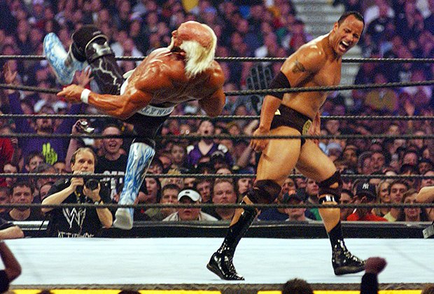 Дуэйн Джонсон и Халк Хоган, WWF Wrestlemania X8, 2002 год