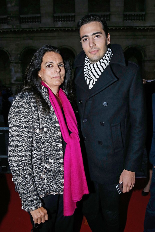 Франсуаза с сыном Жан-Виктором Майерсом на премьере «Травиаты» в Доме Инвалидов. Париж, 2015 год