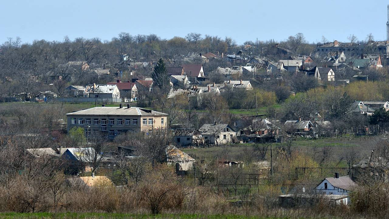 Житель Артемовска обвинил ВСУ в размещении позиций в жилых домах: Украина:  Бывший СССР: Lenta.ru