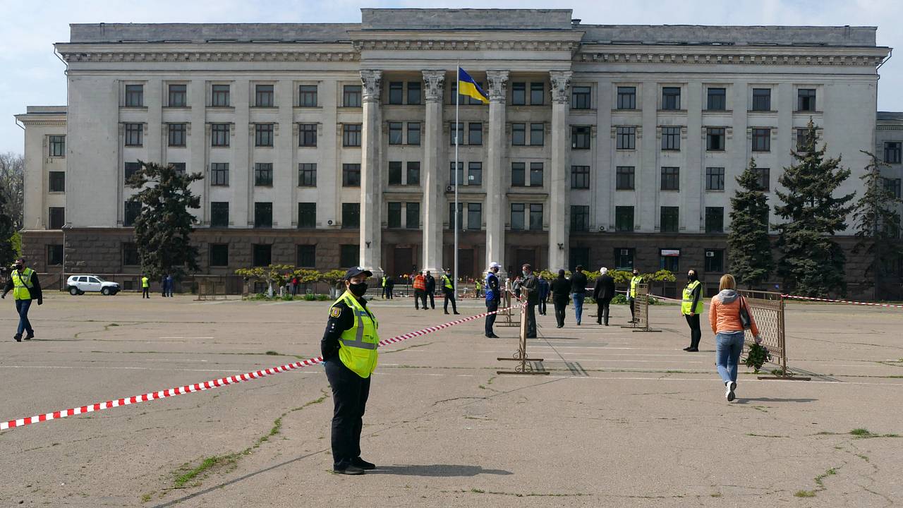 В Одессе перекрыли Куликово Поле в годовщину трагедии в Доме профсоюзов:  Украина: Бывший СССР: Lenta.ru