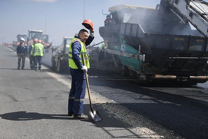 Для строительства дорог в России начнут использовать новый вид мусора