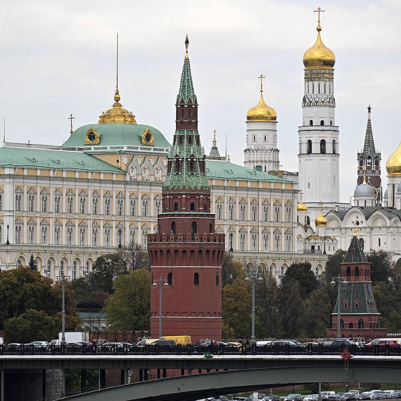 Кремль прямой эфир сейчас. Кремль прямой эфир сейчас. Кремль прямой эфир сейчас. Красная площадь прямой эфир. Кремль прямой эфир сейчас.