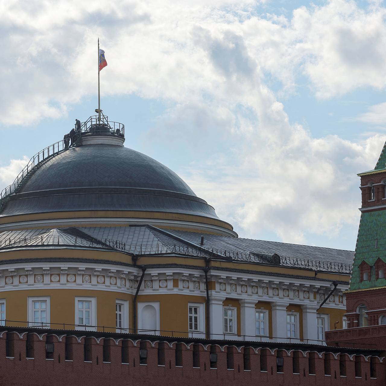 сенатский дворец в кремле