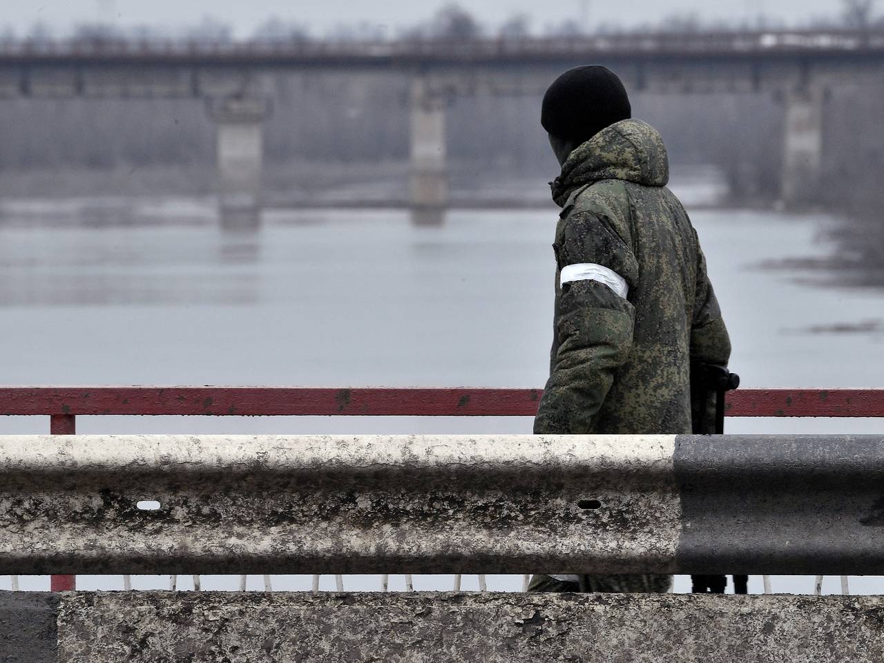 В Запорожье заявили об угрозе прорыва дамбы из-за уровня воды в  водохранилище: Украина: Бывший СССР: Lenta.ru