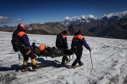 Россиянин с горной болезнью застрял на Эльбрусе на высоте 5200 метров