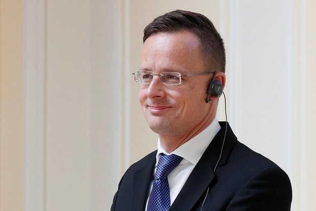 Петер Сийярто