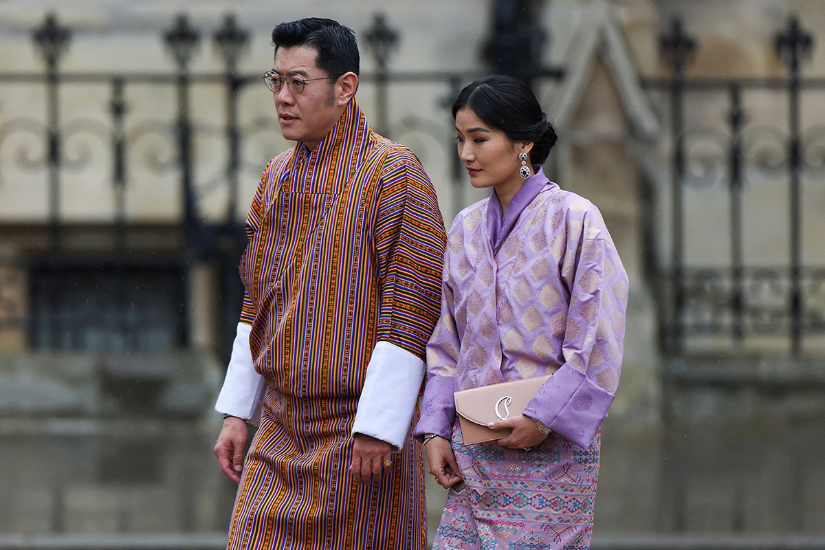Гости коронации — король Бутана Джигме Кхесар Намгьял Вангчук и его супруга