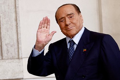 Берлускони заявил о падении авторитета Европы