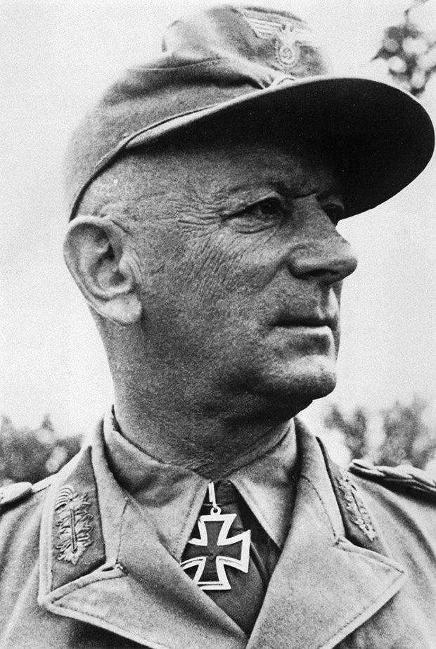 Генерал Эрвин Йенеке
