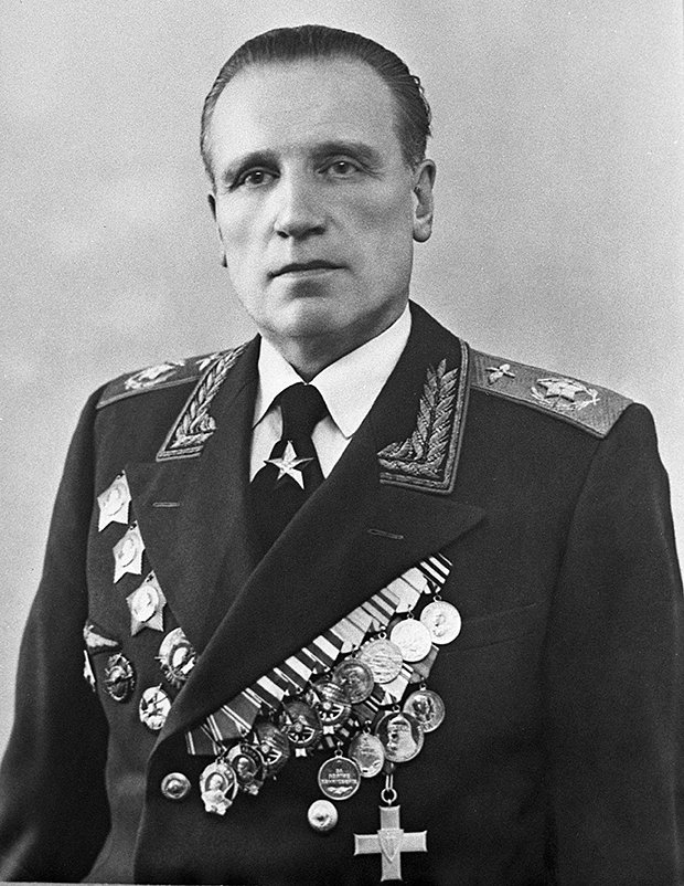Главный маршал авиации Александр Голованов